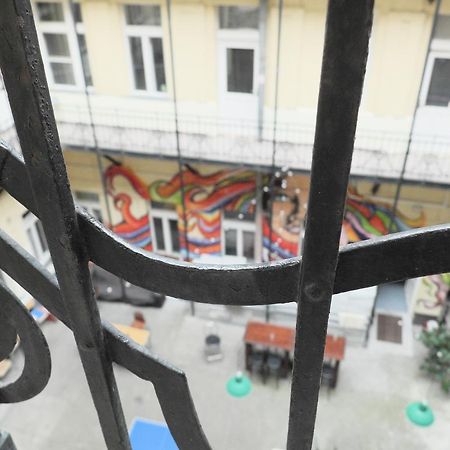 Dbc Hostel Budapest Exteriör bild